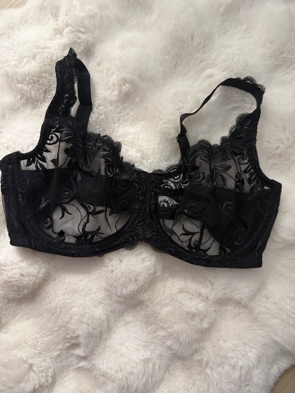 BNWOT Soma Black Sensuous Lace Unlined Bra